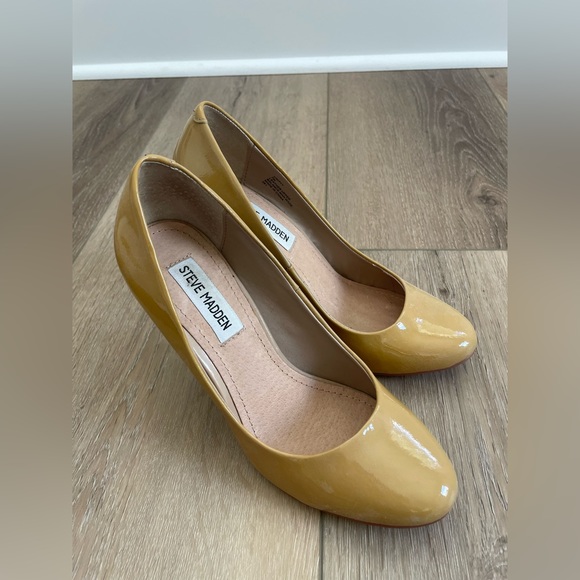 Steve Madden Heels - Picture 2 of 9